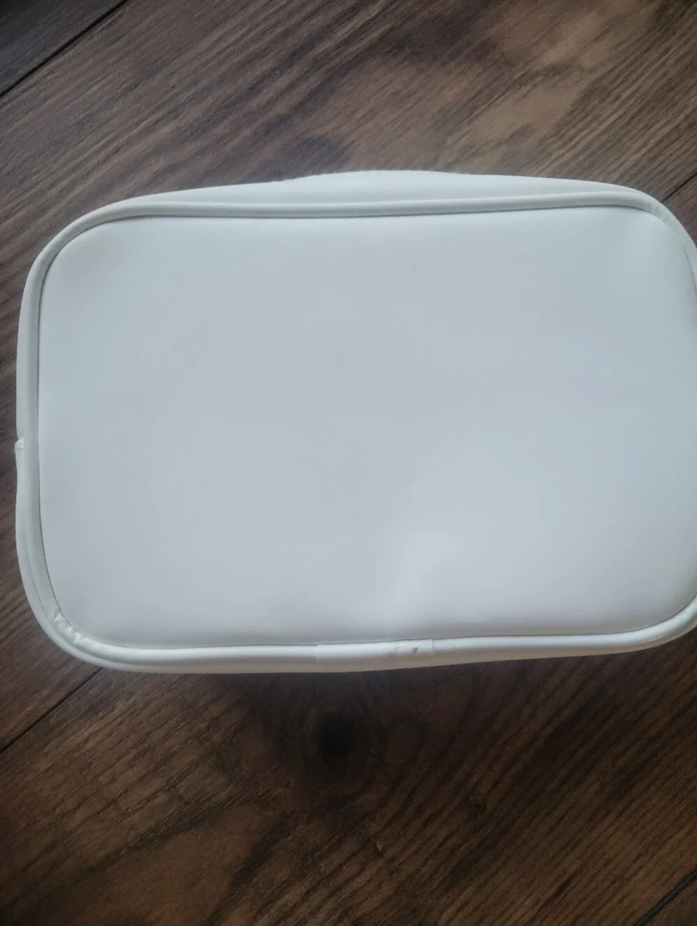 N/A cosmetic zip
